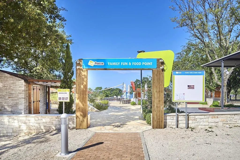 Happy Camp Mobile Homes In Camping Park Umag-1