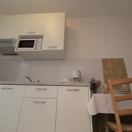 Apartments With Pool Albina-2