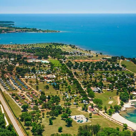 Happy Camp Mobile Homes In Camping Park Umag-3